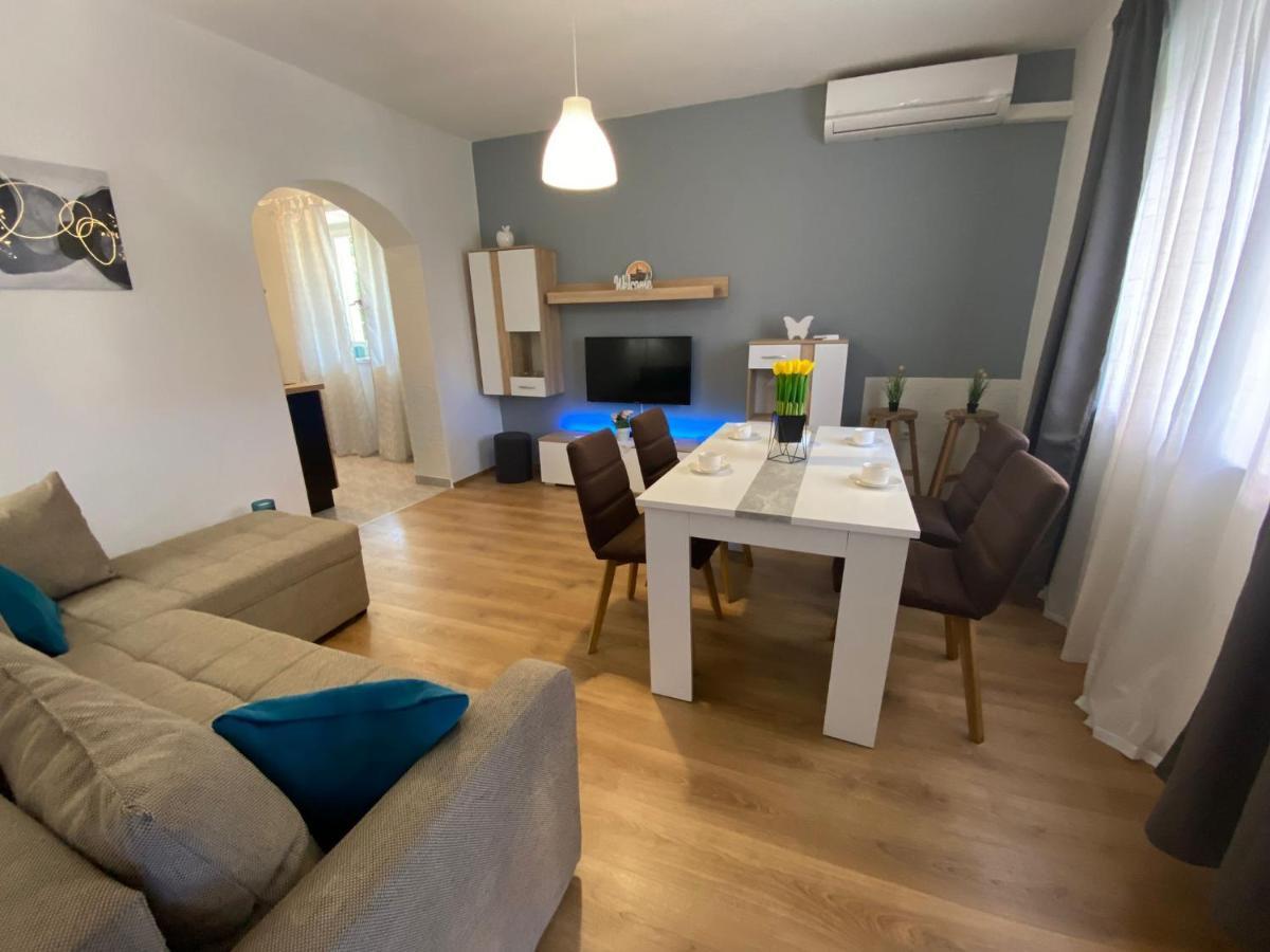 Apartment Dora Zadar Bagian luar foto